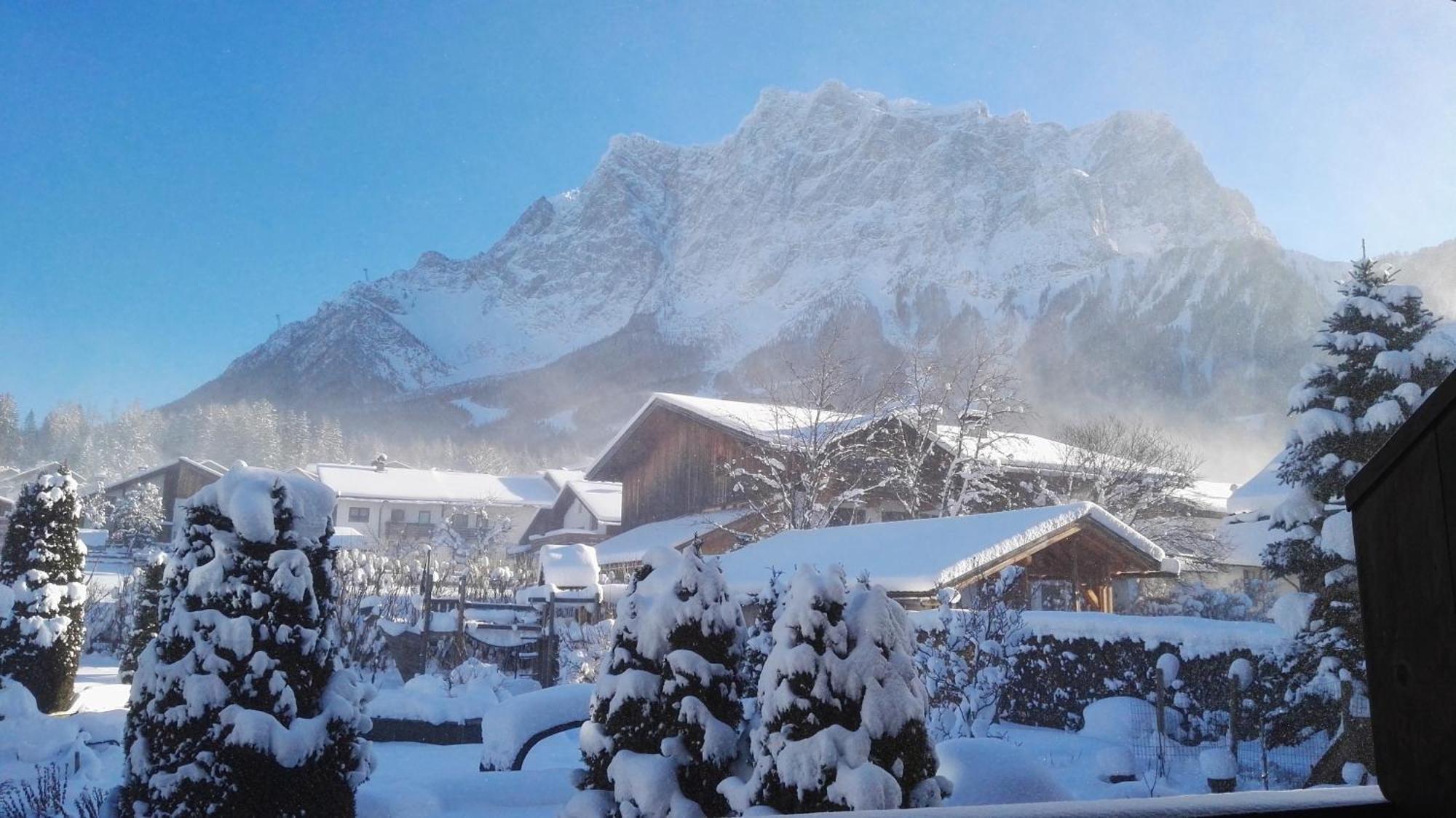 Апартаменты Haus Alpengluehen Эрвальд Экстерьер фото